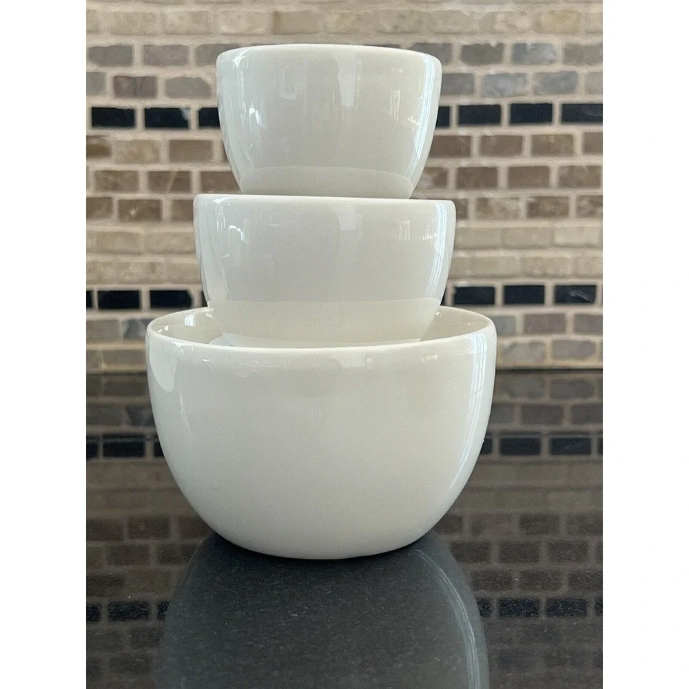 Snowman Measuring Cup‎ Set by Sur La Table Nesting Bowls Snowman Face Set of 3
